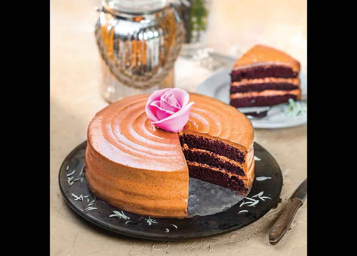 WhatsApp-Image-2025-09-25-at-12.58.37-PM-1_11_11zon Chocolate cake with pink rose on top